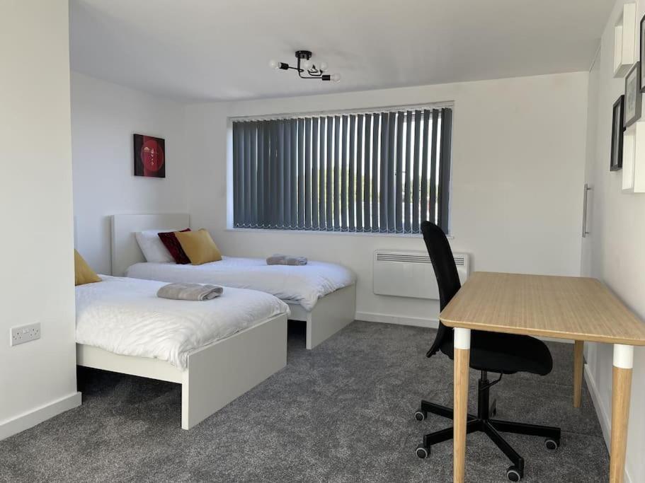 Paradigm House, Modern 2-Bedroom Duplex Apartment 2, Free Parking, 牛津 外观 照片